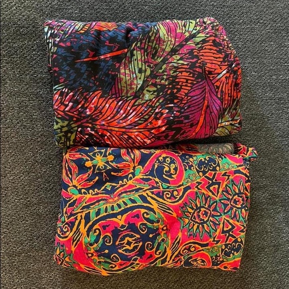 38+ NWT & Like New clothing box (various, mystery box) - Picture 13 of 16